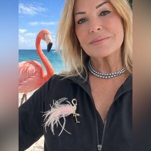 Flamingo 🦩 pin brooch unique rhinestones real pink feathers so fun! NWOT